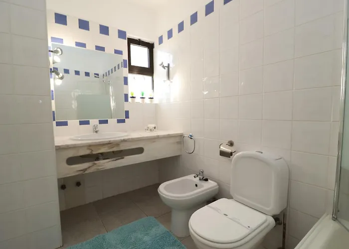 Camelia 67 At Sao Rafael - Albufeira